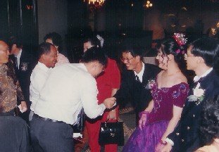 sending off guest at wedding banquet